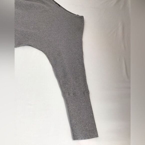bobi Black Gray Chic Off-Shoulder Knit Long Sleeve Ribbed Sweater New Size Large - Picture 6 of 11